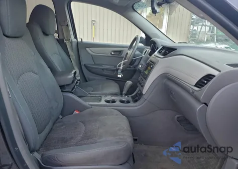 2016 Chevrolet Traverse Ls z USA, uszkodzony, nr VIN 1GNKRFEDXGJ262343